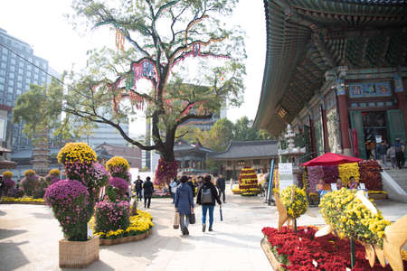 Seoul Korea 2018-23-october unidentified tourist travel in Jogyesa  temple famous place for travel  in Korea in 2018-23-october, Seoul Koreaのeditorial素材