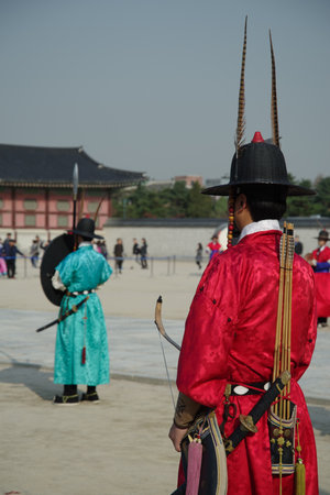 Nov 16,2016 The Gate Guard changing ceremony at Gyeongbokgung Palace, Seoul, Koreaのeditorial素材
