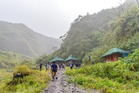 Mountain Pinatubo Crater Lake trekkingのeditorial素材