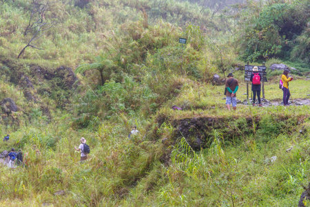 Mountain Pinatubo Crater Lake trekkingのeditorial素材