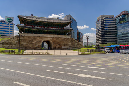 Namdaemun, officially known as the Sungnyemun, is one of the Eight Gates in the Fortress Wall of Seoul, South Koreaのeditorial素材