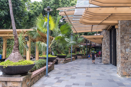 Sep 10,2017 sidewalk of greenbelt 3, Makati , Philippinesのeditorial素材