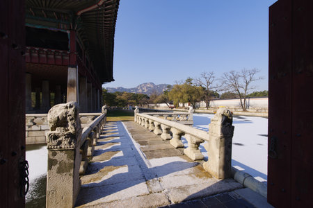Dec 6,2017 Beautiful party place Gyeonghoeru at Gyeongbok Palace , Seoul ,Koreaのeditorial素材