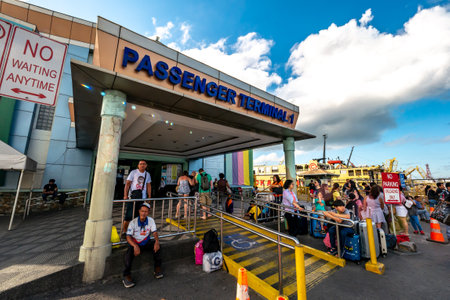 Cebu City, Philippines : Apr 24,2018 Tourist enter a Cebu Passenger terminal 1のeditorial素材