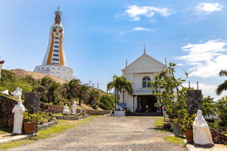 Aug 10,2019 People visiting the Sto. Nino Chapel Monte Maria, Batangas, Philippinesのeditorial素材