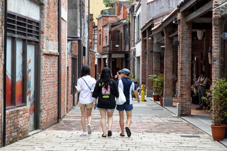 Aug 20, 2019 People walking at Ximen Bopiliao Historic Block, Taipei city, Taiwanのeditorial素材