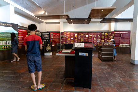Jan 5, 2020 People viewing Museo ni Jose Rizal exhibits, Calamba, Philippinesのeditorial素材