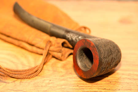 Smoking tobacco pipe