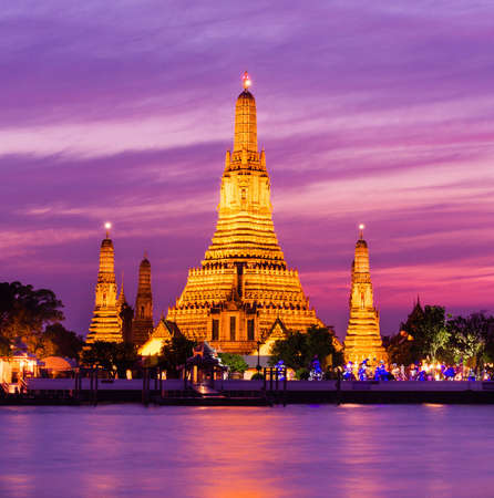 Wat Arun historical park and Chawpraya riverの写真素材