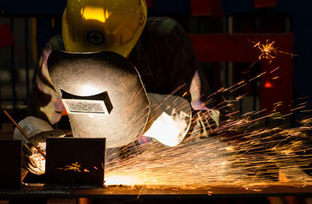 Gouging welding metal の写真素材