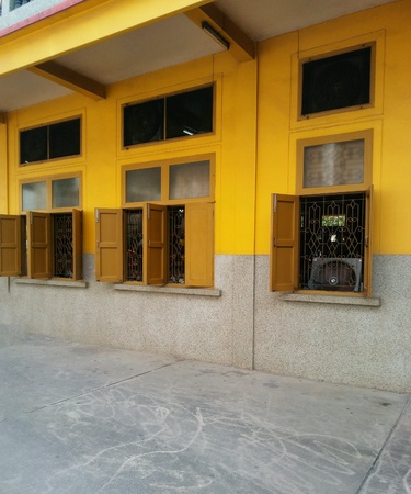 old style wall wooden windowsの素材