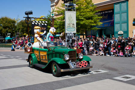 Paris, 1 June 2011: Disney Stars and Cars Paradeのeditorial素材