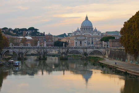 Saint Peter Basilica in Rome at sunsetのeditorial素材