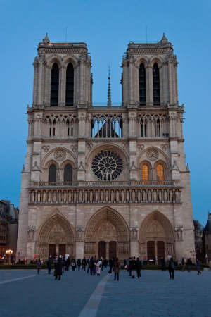 Notre Dame de Paris in the evening.のeditorial素材