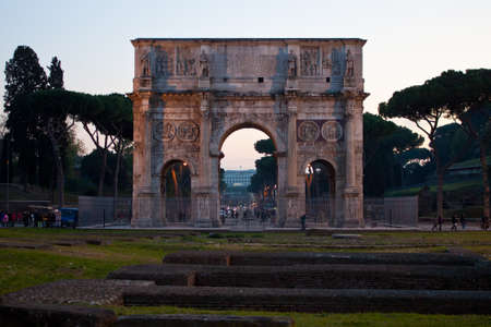 The Arch of Constantine at dusk in Rome, Italyのeditorial素材