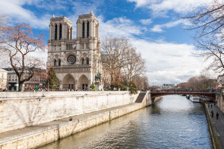 Notre Dame de Paris, France.のeditorial素材