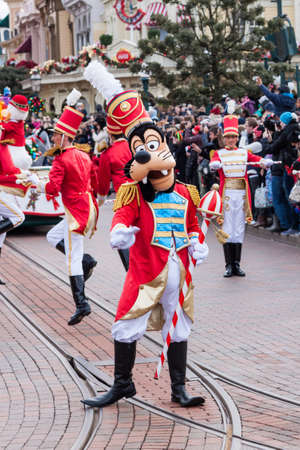 PARIS â December 31, 2013 â Disney Christmas Parade in Disneyland Paris.のeditorial素材