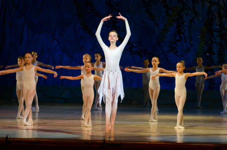 DNIPROPETROVSK, UKRAINE - JANUARY 11: Unidentified Children, ages 7-15 years old, perform Ballet pearls at State Opera and Ballet Theatre on January 11, 2015 in Dnipropetrovsk, Ukraineのeditorial素材