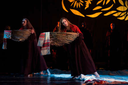 DNEPROPETROVSK, UKRAINE - MARCH 25: The cradle of life  ballet performed by Dnepropetrovsk Opera and Ballet Theatre ballet on March 25, 2011 in Dnepropetrovsk, Ukraine.のeditorial素材