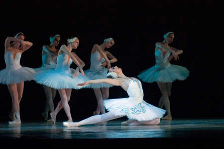 DNEPROPETROVSK, UKRAINE - APRIL 23: Swan Lake ballet performed by Dnepropetrovsk Opera and Ballet Theatre ballet on April 23, 2011 in Dnepropetrovsk, Ukraine.のeditorial素材