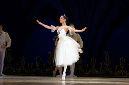 DNEPROPETROVSK, UKRAINE - APRIL 23: Swan Lake ballet performed by Dnepropetrovsk Opera and Ballet Theatre ballet on April 23, 2011 in Dnepropetrovsk, Ukraineのeditorial素材