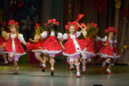 DNEPROPETROVSK, UKRAINE - JUNE 4: Unidentified Children 6-9 years perform musical spectacle "Neznaika" on June 4, 2011 in Dnepropetrovsk, Ukraineのeditorial素材