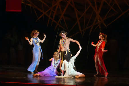 DNEPROPETROVSK, UKRAINE  SEPTEMBER 25: Members of the Dnepropetrovsk State Opera and Ballet Theatre perform "Jesus" on September 25, 2012 in Dnepropetrovsk, Ukraineのeditorial素材