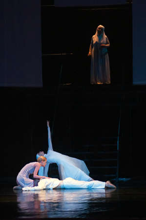 DNEPROPETROVSK, UKRAINE  SEPTEMBER 28: Members of the Dnepropetrovsk State Opera and Ballet Theatre perform Jesus on September 28, 2012 in Dnepropetrovsk, Ukraineのeditorial素材