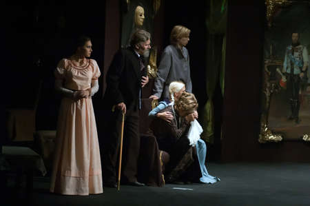 DNEPROPETROVSK, UKRAINE - OCTOBER 5: Members of the Dnepropetrovsk State Russian Drama Theatre perform "Latest" on October 5, 2012 in Dnepropetrovsk, Ukraineのeditorial素材
