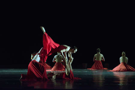 DNIPROPETROVSK, UKRAINE - MAY 16: Unidentified dancers perform SACRED SPRING at State Opera and Ballet Theatre on May 16, 2015 in Dnipropetrovsk, Ukraineのeditorial素材