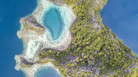 Aerial view of Turquoise Lagoonの写真素材