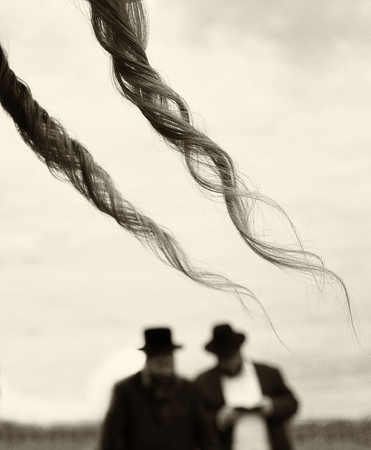 Orthodox Jewish prays, jews, judaism, hasidim,の写真素材