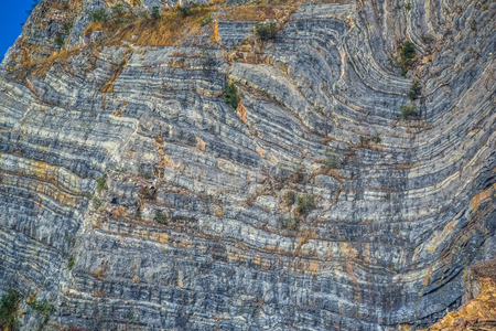 Traces of the mountain was bombed because the stone industry.