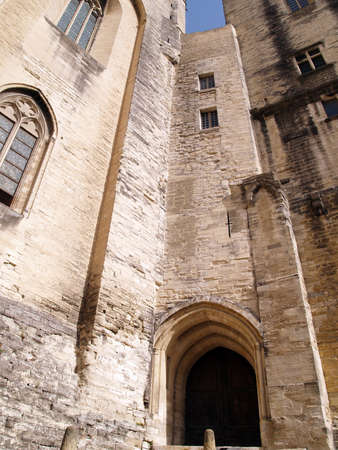entrance to The Popes  palace, avignon, franceのeditorial素材