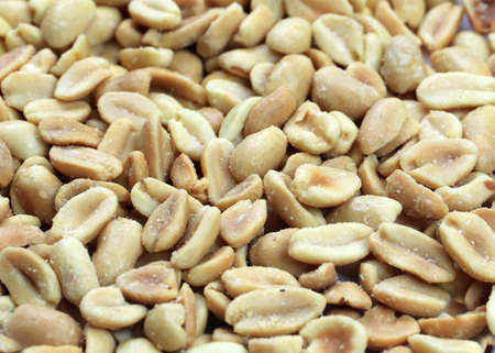 peeled grains peanuts