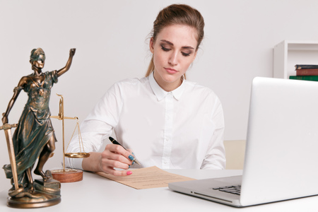Lawyer business women working and notary signs the documents at office. consultant lawyer, justice and law ,attorney, court judge, conceptの写真素材