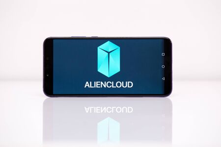 Tula 2.08 2019 Aliencloud on the phone display