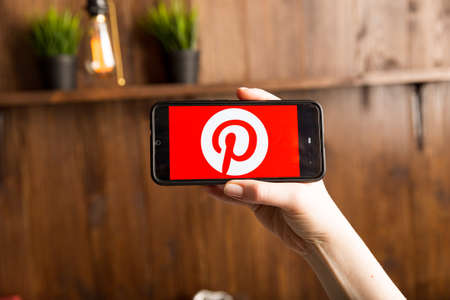 Tula Russia 16.01.20 Pinterest on the phone display isolated.のeditorial素材