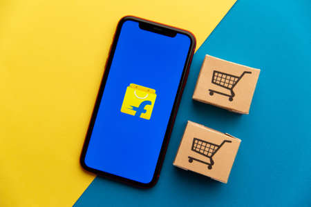 Tula, Russia - September 08, 2020: Flipkart on iPhone displayのeditorial素材