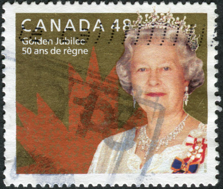 CANADA - CIRCA 2003: Postage stamp printed in Canada, dedicated to the 50th anniversary of the Coronation of Queen Elizabeth II, circa 2003のeditorial素材