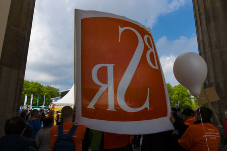BERLIN - MAY 01, 2015: Members of trade unions, workers and employees at the demonstration on the occasion of Labour day.のeditorial素材