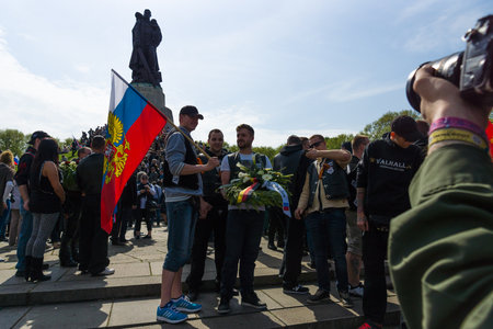 BERLIN - MAY 09, 2015: Victory Day. Monument to the Liberator Soldier in Treptow Park.のeditorial素材