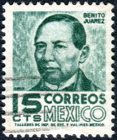 MEXICO - CIRCA 1951: Postage stamp printed in Mexico, shows a Mexican lawyer and politician of Zapotec origin from Oaxaca who served as the president of Mexico - Benito Juarez, circa 1951のeditorial素材