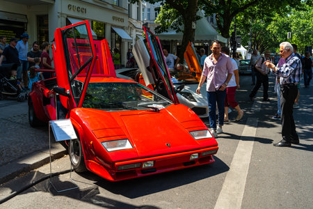 BERLIN - JUNE 09, 2018: Luxury sports car Lamborghini Countach 5000 Quattrovalvole. Classic Days Berlin 2018.のeditorial素材