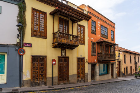 LA OROTAVA, TENERIFE, CANARY ISLANDS, SPAIN - JULY 25, 2018: Streets and houses of the old town in the historic center.のeditorial素材