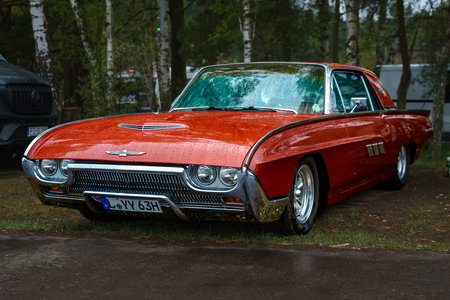 FINOWFURT, GERMANY - MAY 06, 2023: The personal luxury car Ford Thunderbird (third generation), 1963. Race festival 2023. Season opening.のeditorial素材