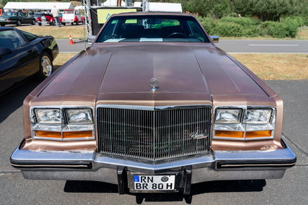 LINTHE, GERMANY - MAY 27, 2023: The personal luxury car Buick Riviera S-Type, 1980. Die Oldtimer Show 2023.のeditorial素材