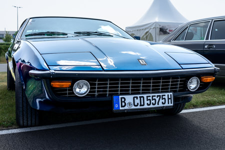 LINTHE, GERMANY - MAY 27, 2023: The premium sports-luxury car Bitter CD Coupe, 1975. Die Oldtimer Show 2023.のeditorial素材