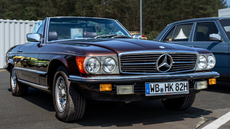 LINTHE, GERMANY - MAY 27, 2023: The sports car Mercedes-Benz 380SL (R107), 1975. Die Oldtimer Show 2023.のeditorial素材