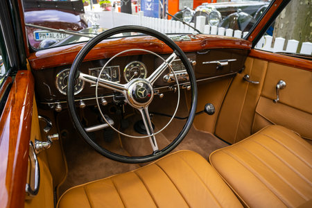 BERLIN - MAY 04, 2024: The interior of a mid-size luxury car Mercedes-Benz 170S, 1950. Classic Days Berlin 2024.のeditorial素材